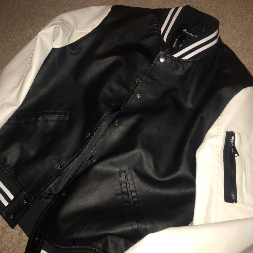 Varsity jacket - Picture 2 of 3